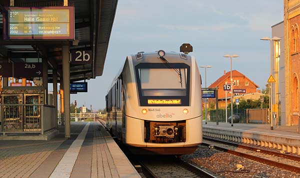Auch das Dieselnetz Sachsen-Anhalt, hier ein Abellio-Zug in Halberstadt, wird neu ausgeschrieben.